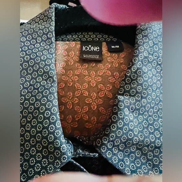 Icone by Simon’s Red and Black Printed Long Sleeves Shirt with Tie Neck, M, NWOT - Picture 8 of 8